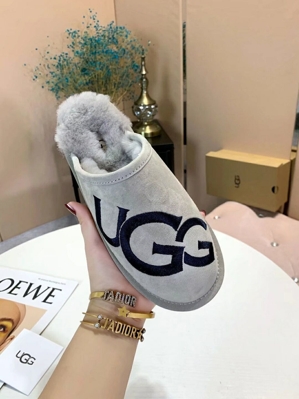 Grey G-Logo Indoor Slippers — New Arrival | In Stock