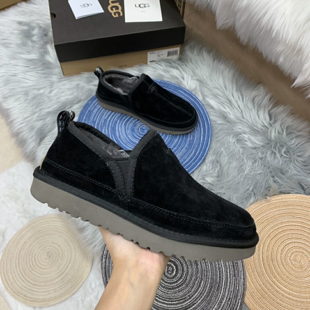 Black Men’s Slip-On Low-Top Sneakers — New Arrival | In Stock