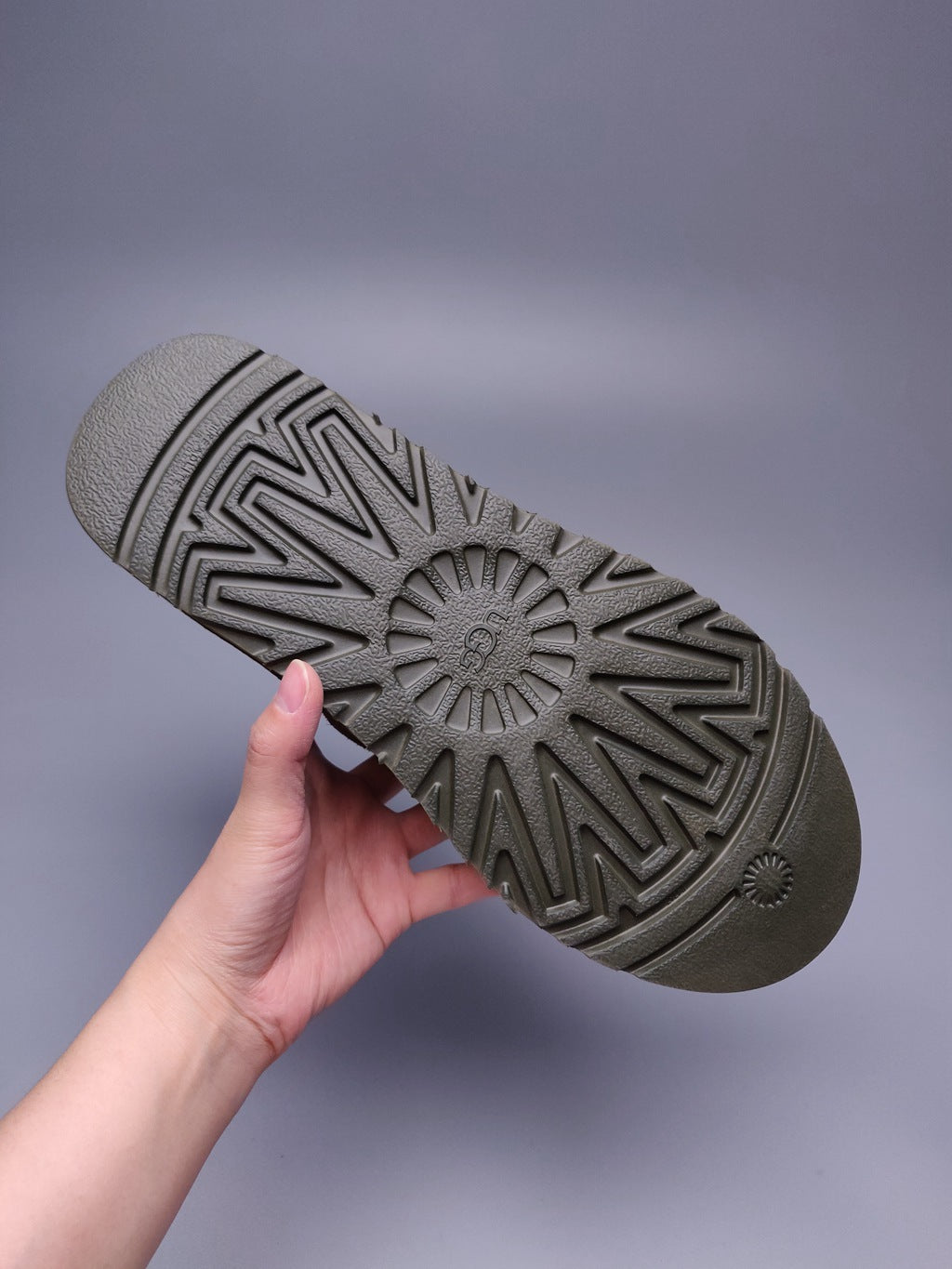 Army Green Camo Color-Block Men’s Sneakers — New Arrival | In Stock