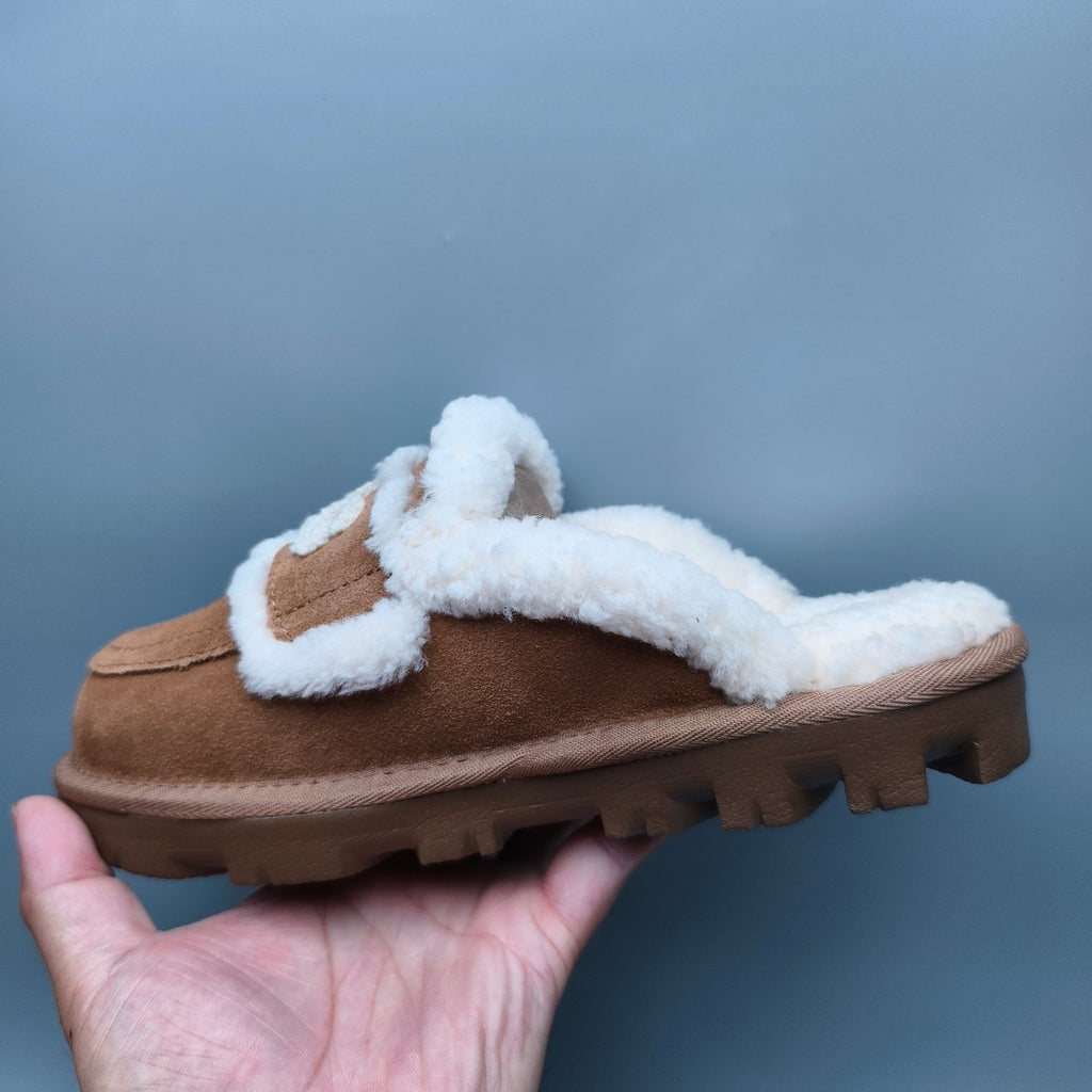 Chestnut Fluffy Big Logo Casual Slippers — New Arrival | In Stock