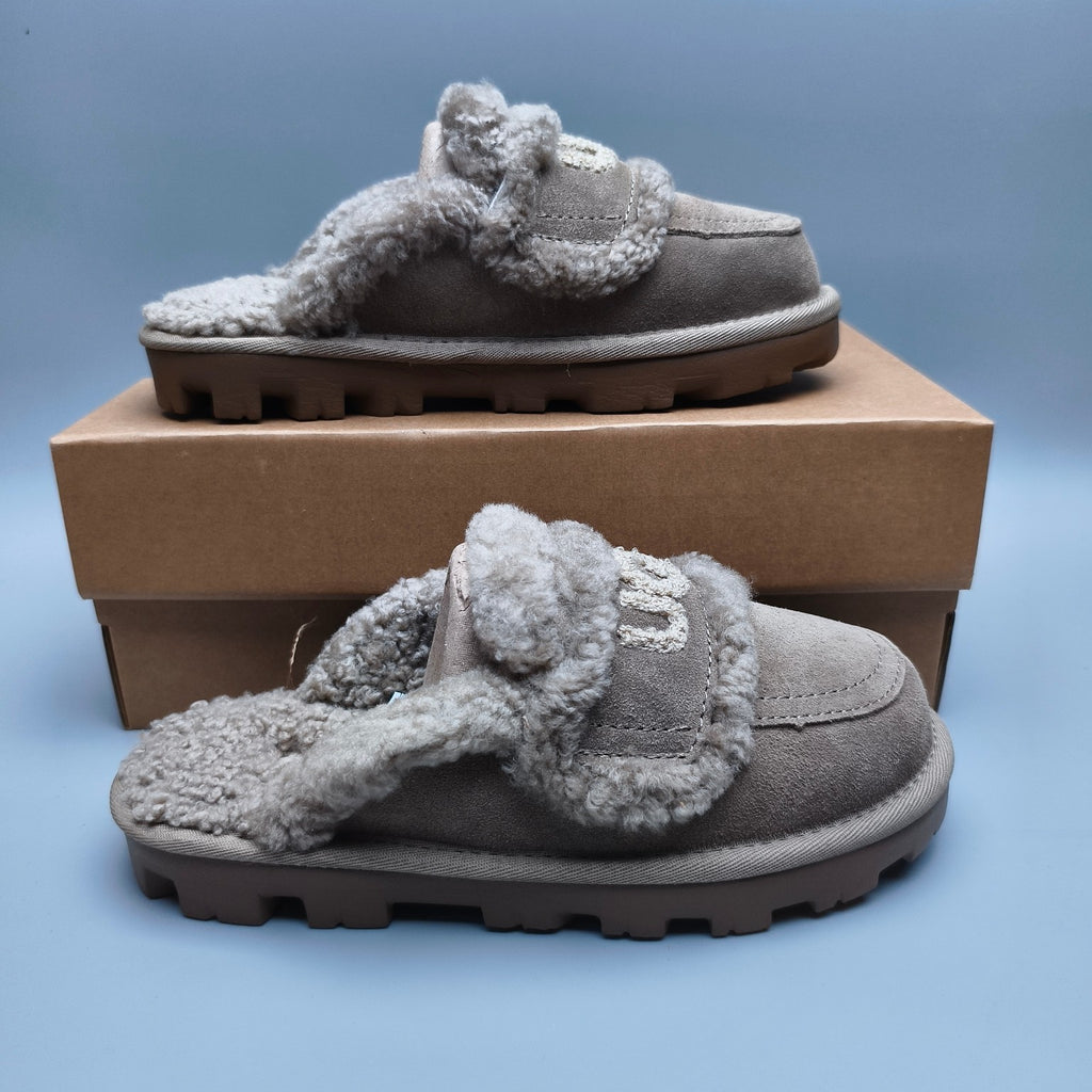 Antelope Brown Fluffy Big Logo Casual Slippers