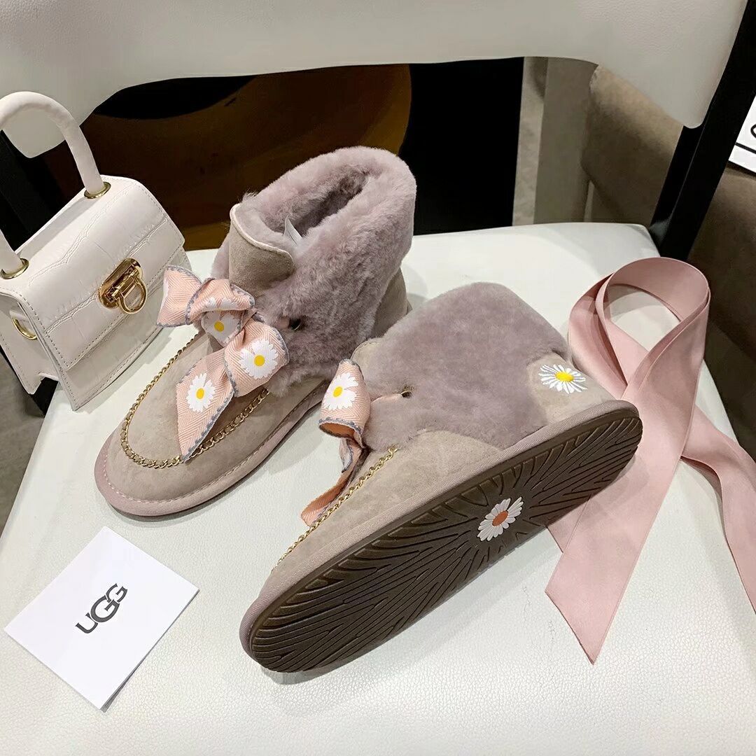 Daisy Chain Ribbon Snow Boot — Dusty Pink | New Arrival | In Stock