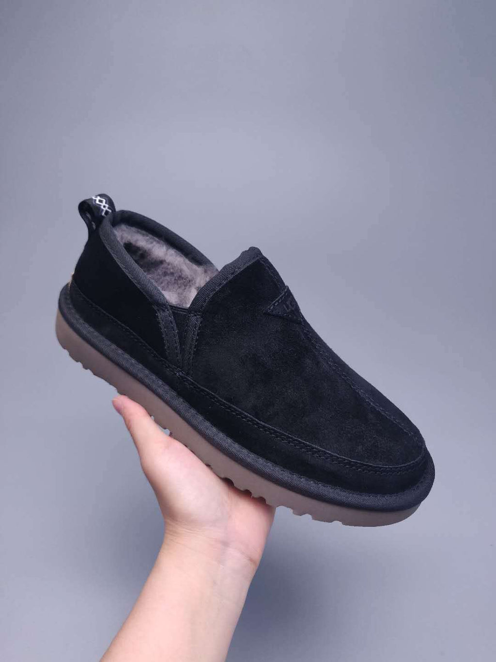 Black Men’s Slip-On Low-Top Sneakers — New Arrival | In Stock