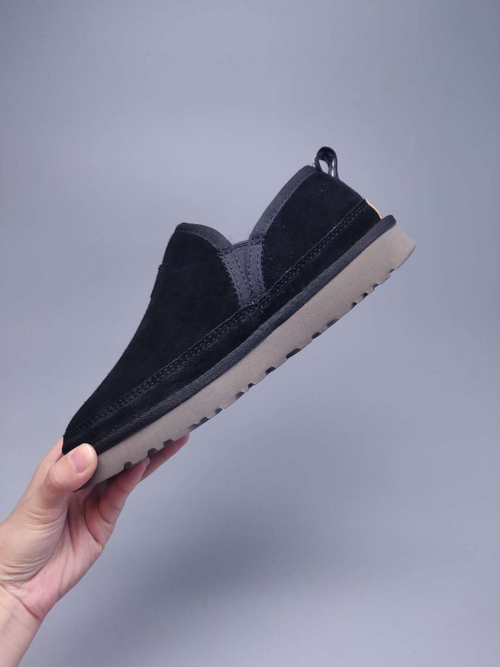 Black Men’s Slip-On Low-Top Sneakers — New Arrival | In Stock