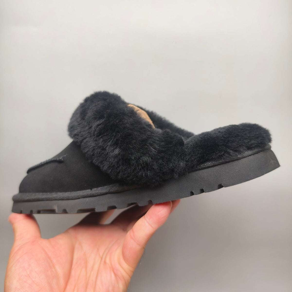 Black Casual Home Slippers — New Arrival | In Stock