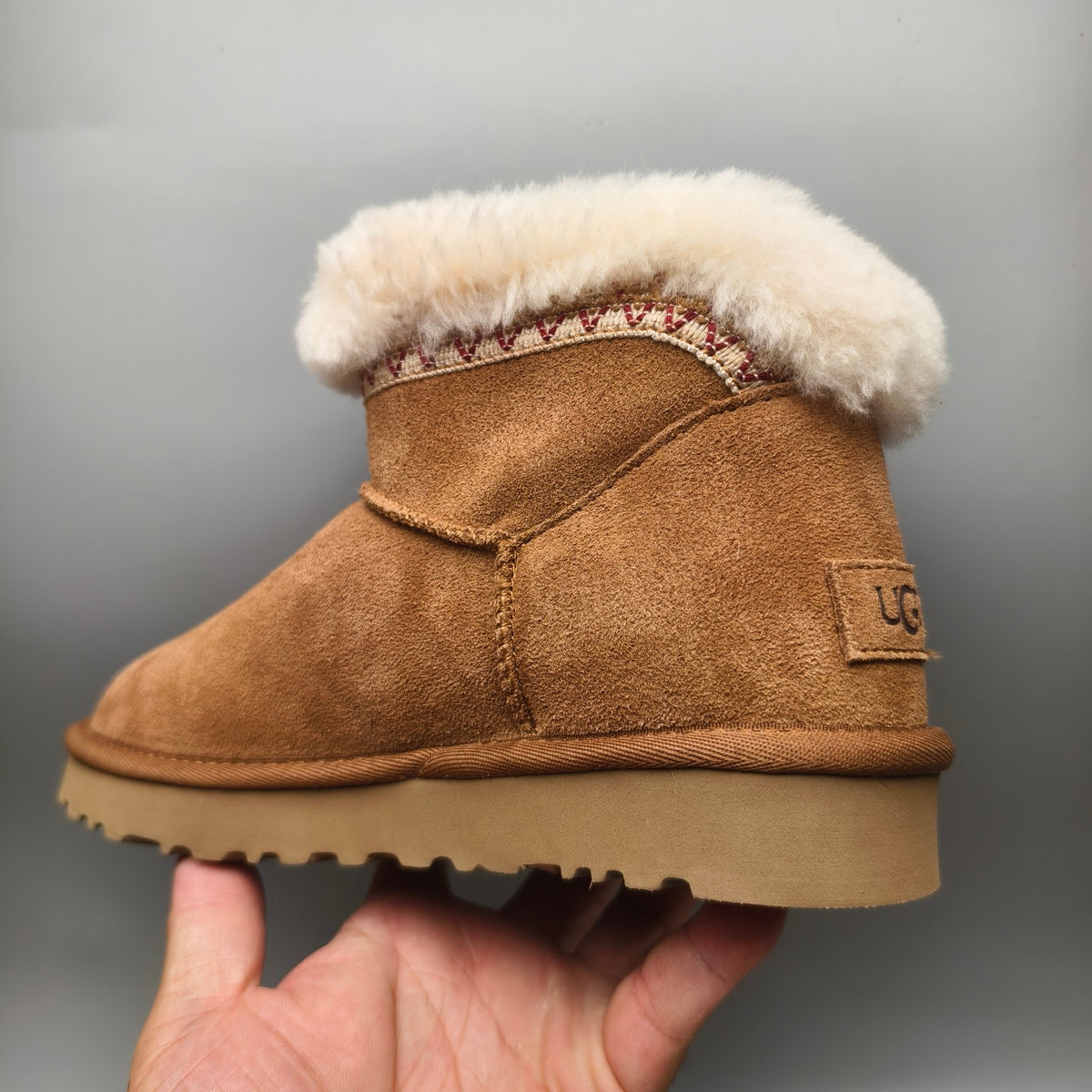 Chestnut Ethnic Style Low-Top Casual Sneakers — New Arrival | In Stock