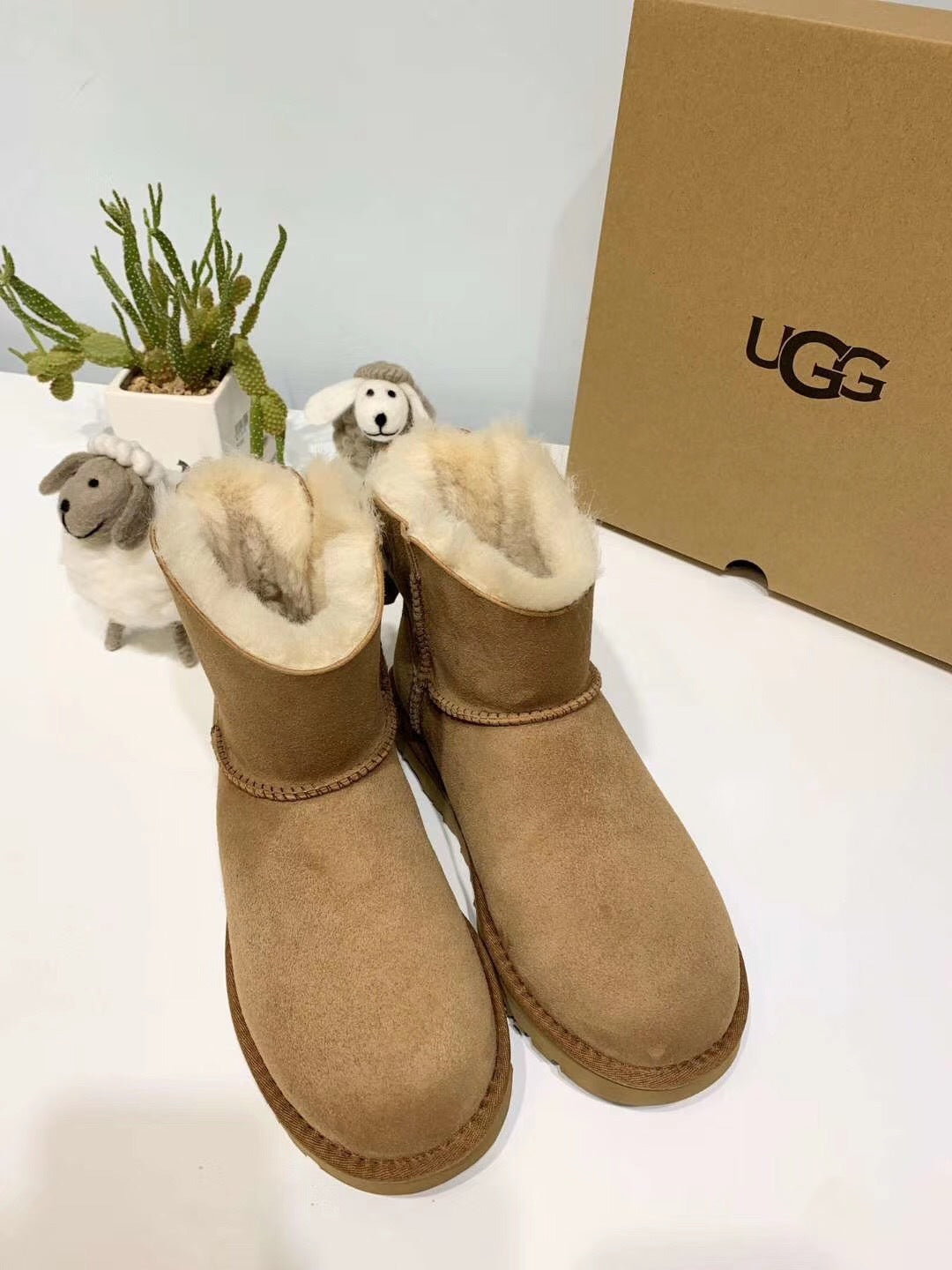 Chestnut Bow Glitter Detail Winter Boots — New Arrival | In Stock