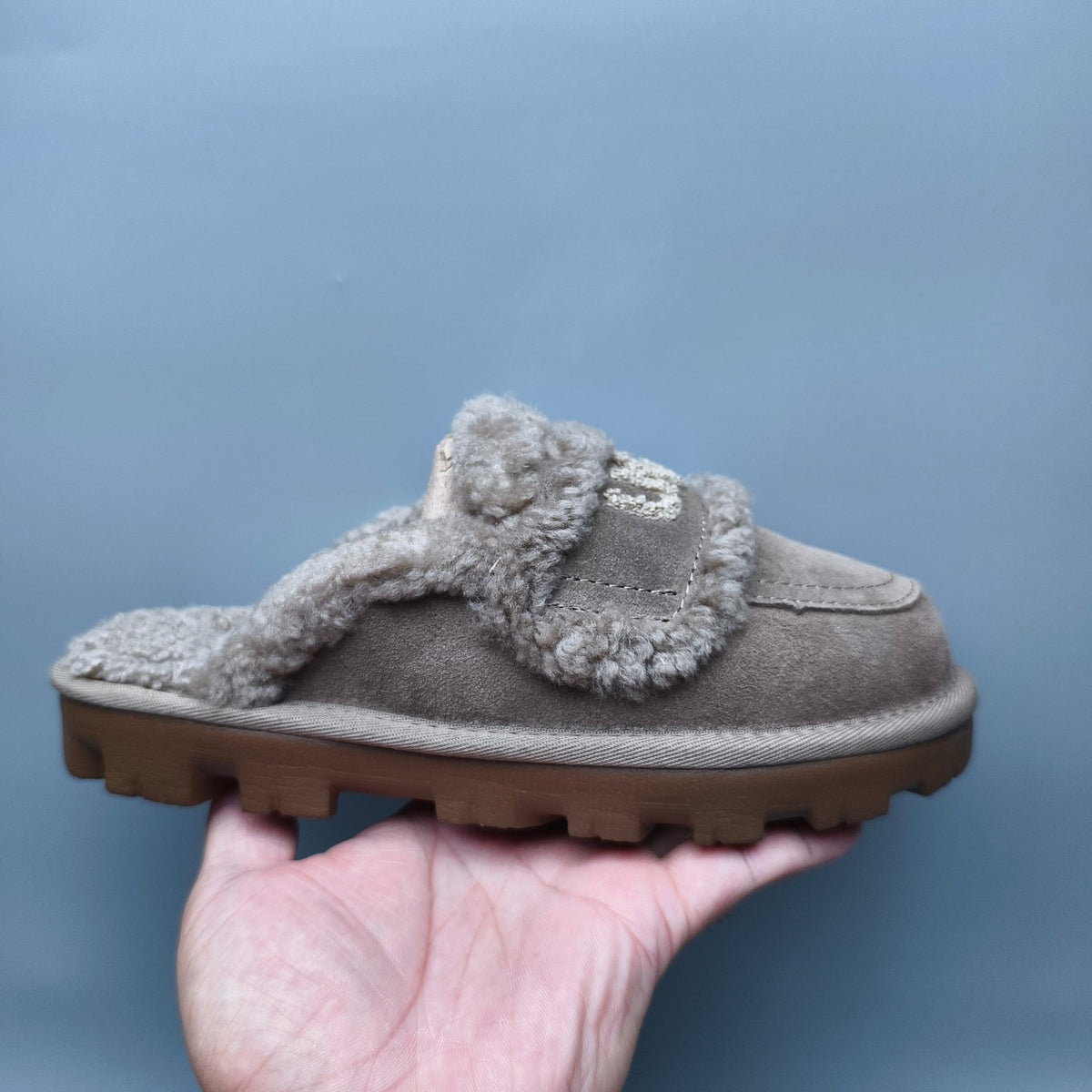 Antelope Brown Fluffy Big Logo Casual Slippers