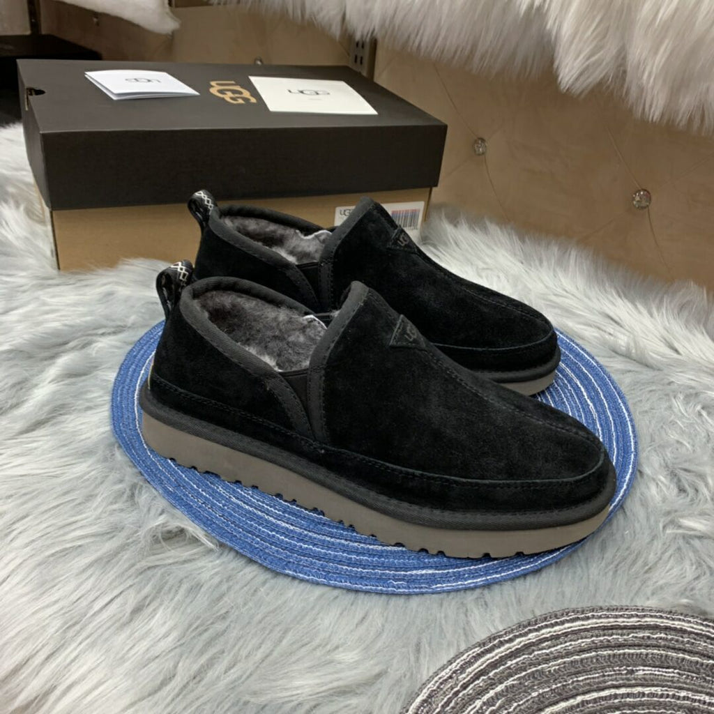 Black Men’s Slip-On Low-Top Sneakers — New Arrival | In Stock