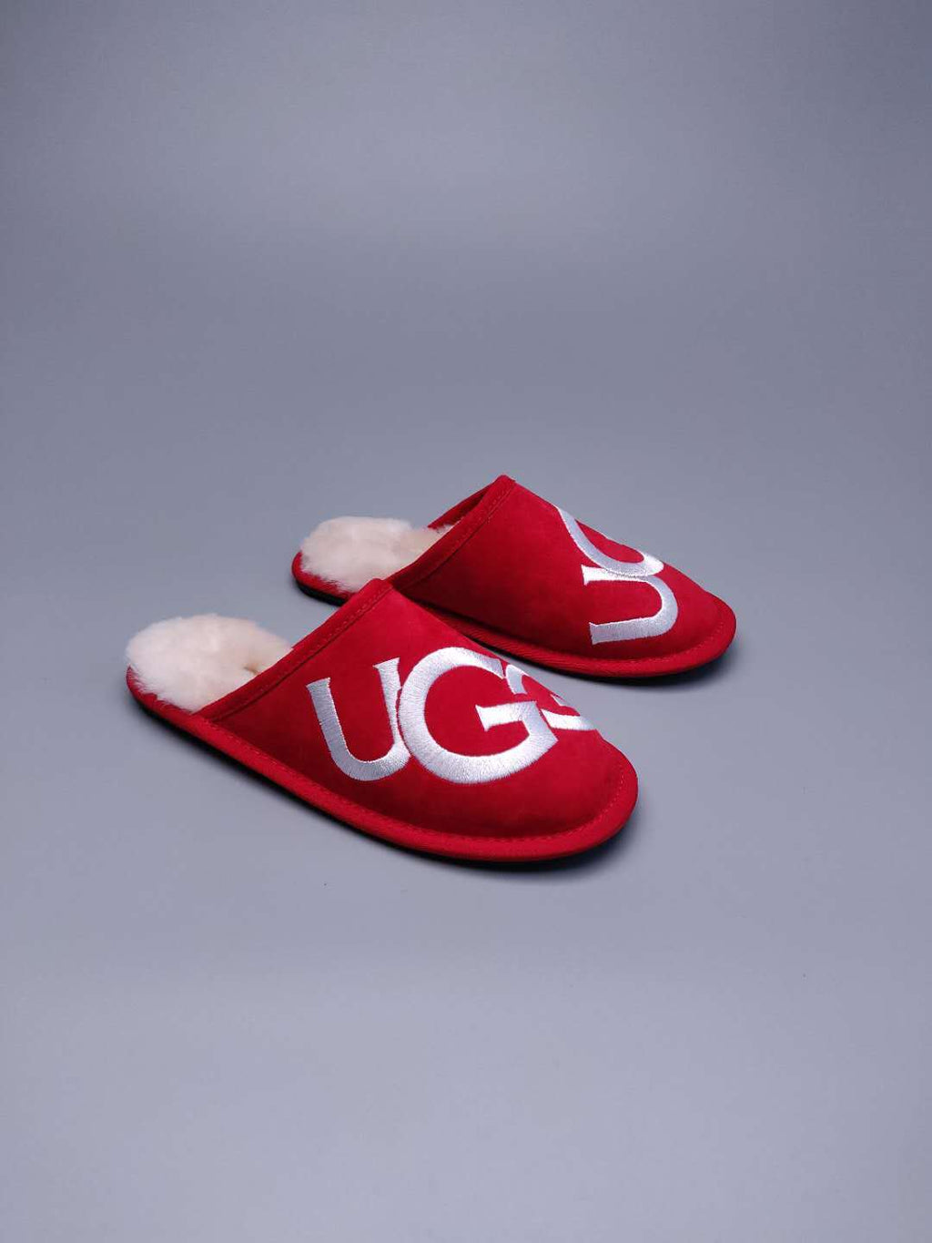 Red G-Logo Indoor Slippers — New Arrival | In Stock